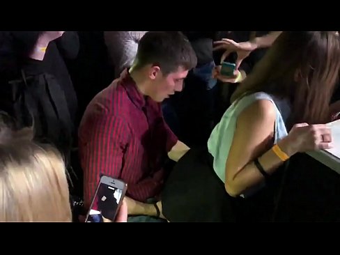 ❤️ Skutečný sex v ruském nočním klubu. Osmnáctiletá ruská dívka v análu a vagíně šuká v nočním klubu. ❌ Kvalitní porno u porna cs.rexporn-com.ru ❌️